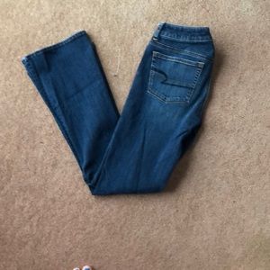 American Eagle women’s jeans